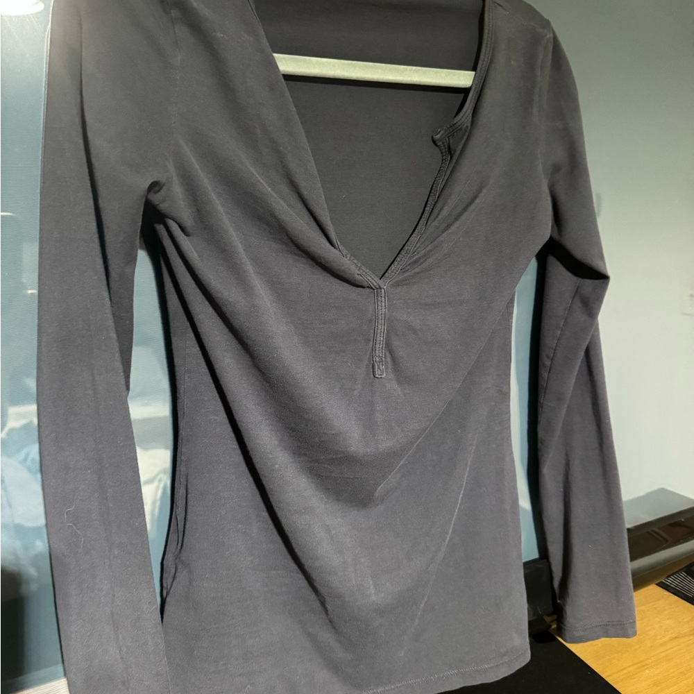BCBGMaxAzria Charcoal Long Sleeve Top